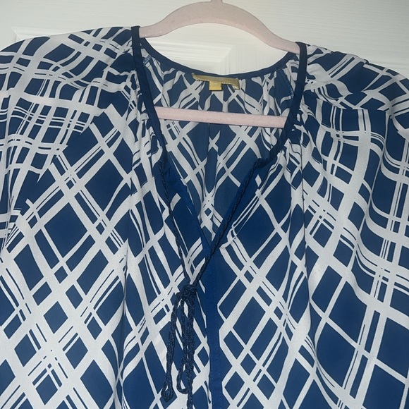 Liz Lange blue and white blouse top shirt long sleeve size medium flow style - Picture 4 of 8